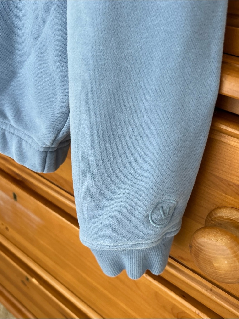 Women's Vuori Blue Cropped Boxy Pocket Crewneck Sweatshirt XS Athleisure - Picture 2 of 6